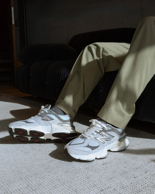 9060 - Grey/White