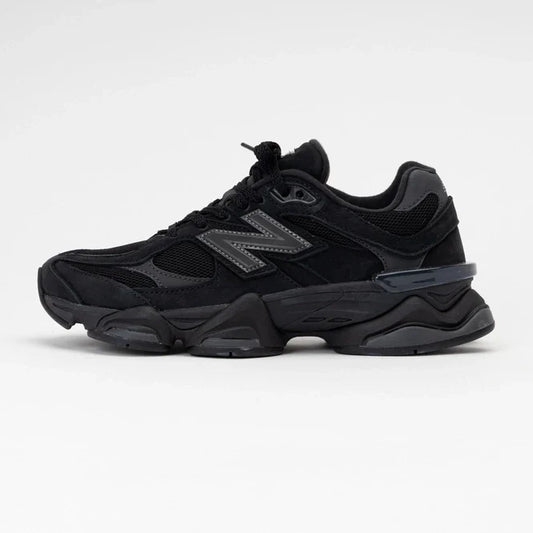 9060 Black